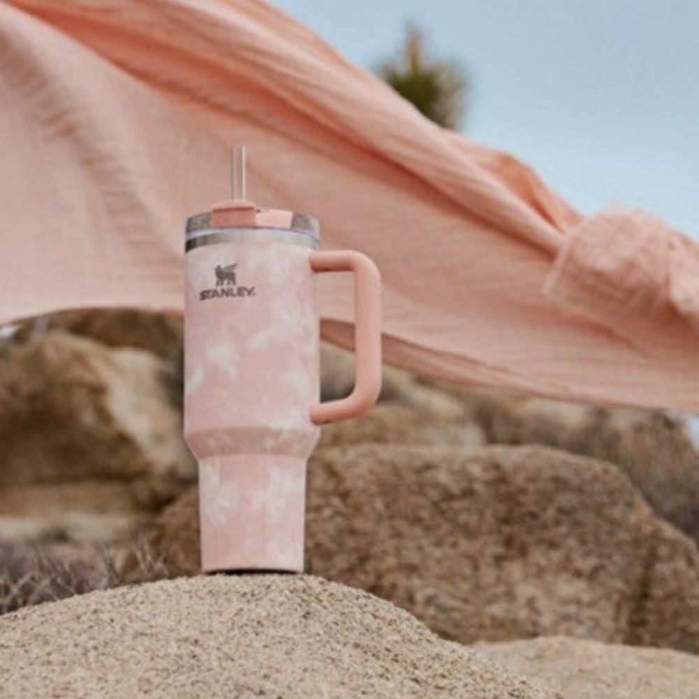 New Stanley Quencher H2.0 Tumbler 40oz Peach Tie Dye